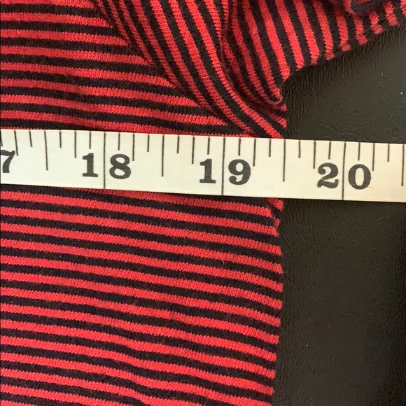 BUNDLE 2 ITEMS FOR $10 Levi’s Black and red stripped shirt size medium - Picture 8 of 9